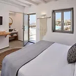 Hotel Ionic Plage de Super Paradise