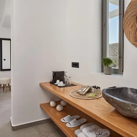 Ionic Hotel Super Paradise Beach (Mykonos)