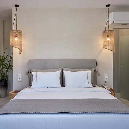Ionic 4* Super Paradise Beach (Mykonos)