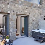 Ionic Super Paradise Beach (Mykonos)